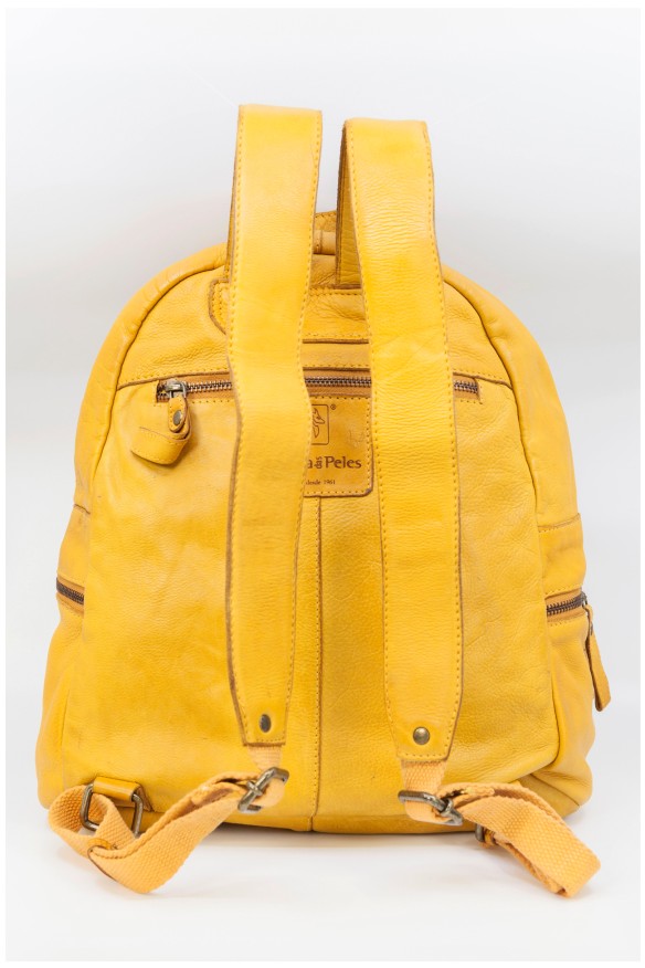 Mochila em pele