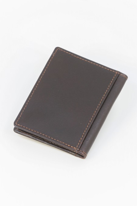 Porta-cartes em pele