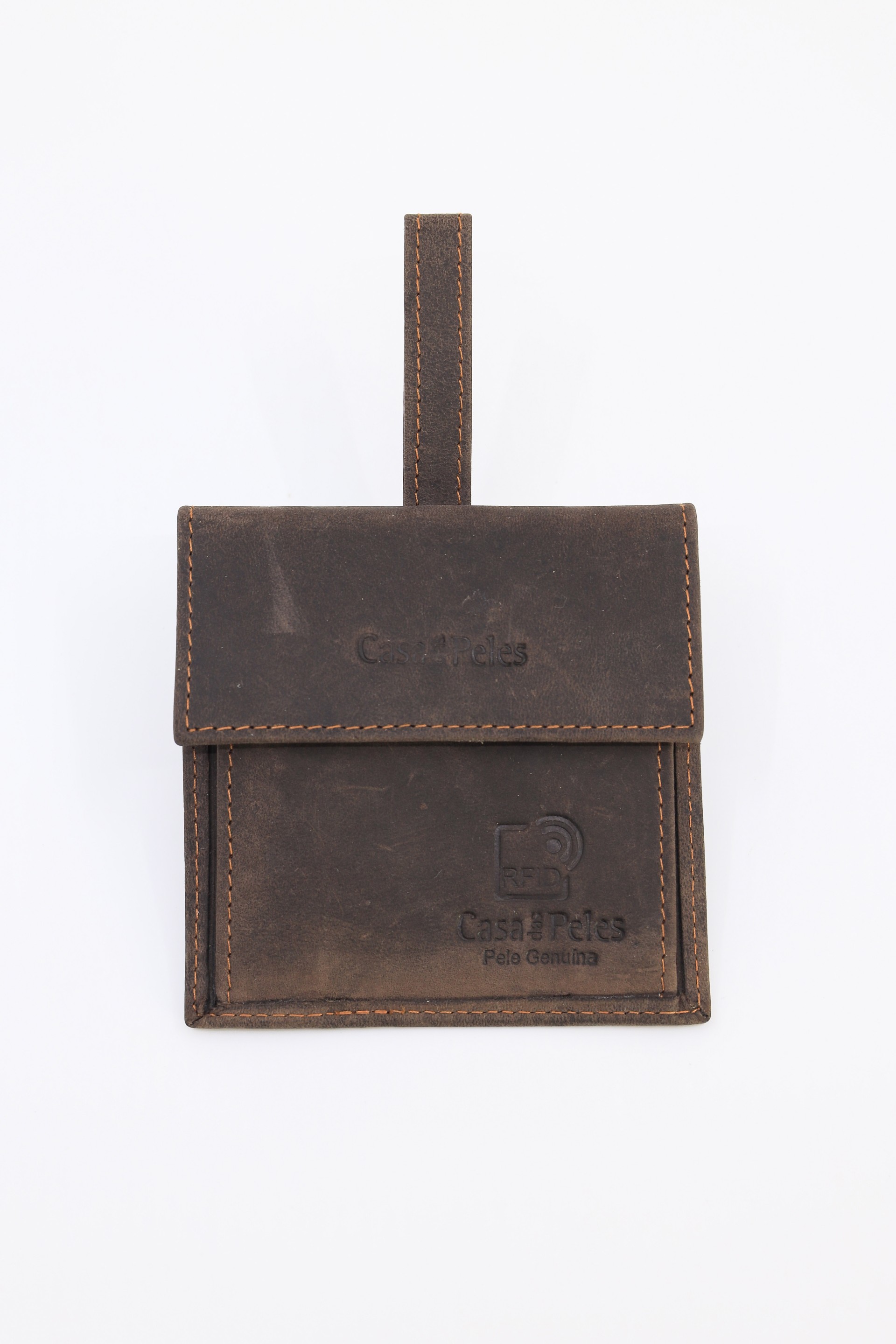 Porta-moedas em pele