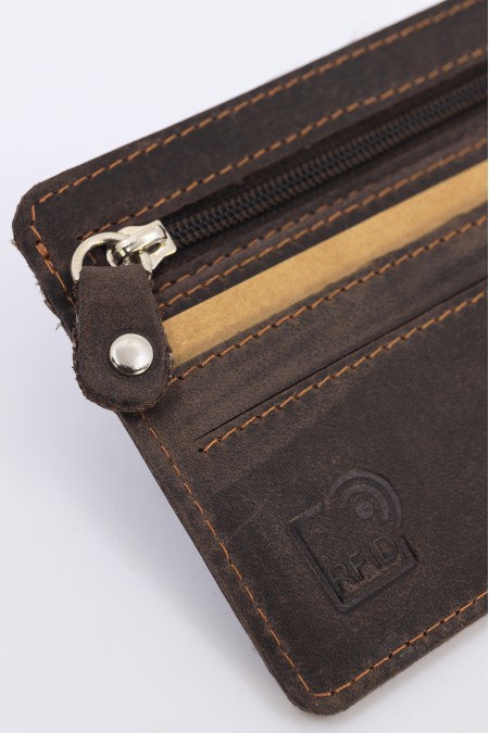 Porta-cartes em pele