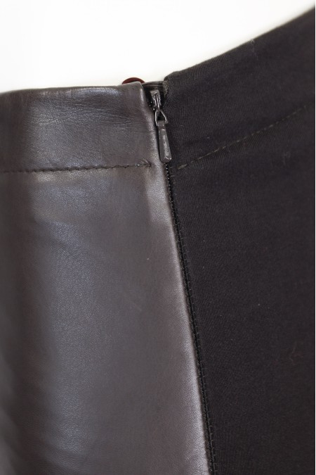 Calas em pele e lycra