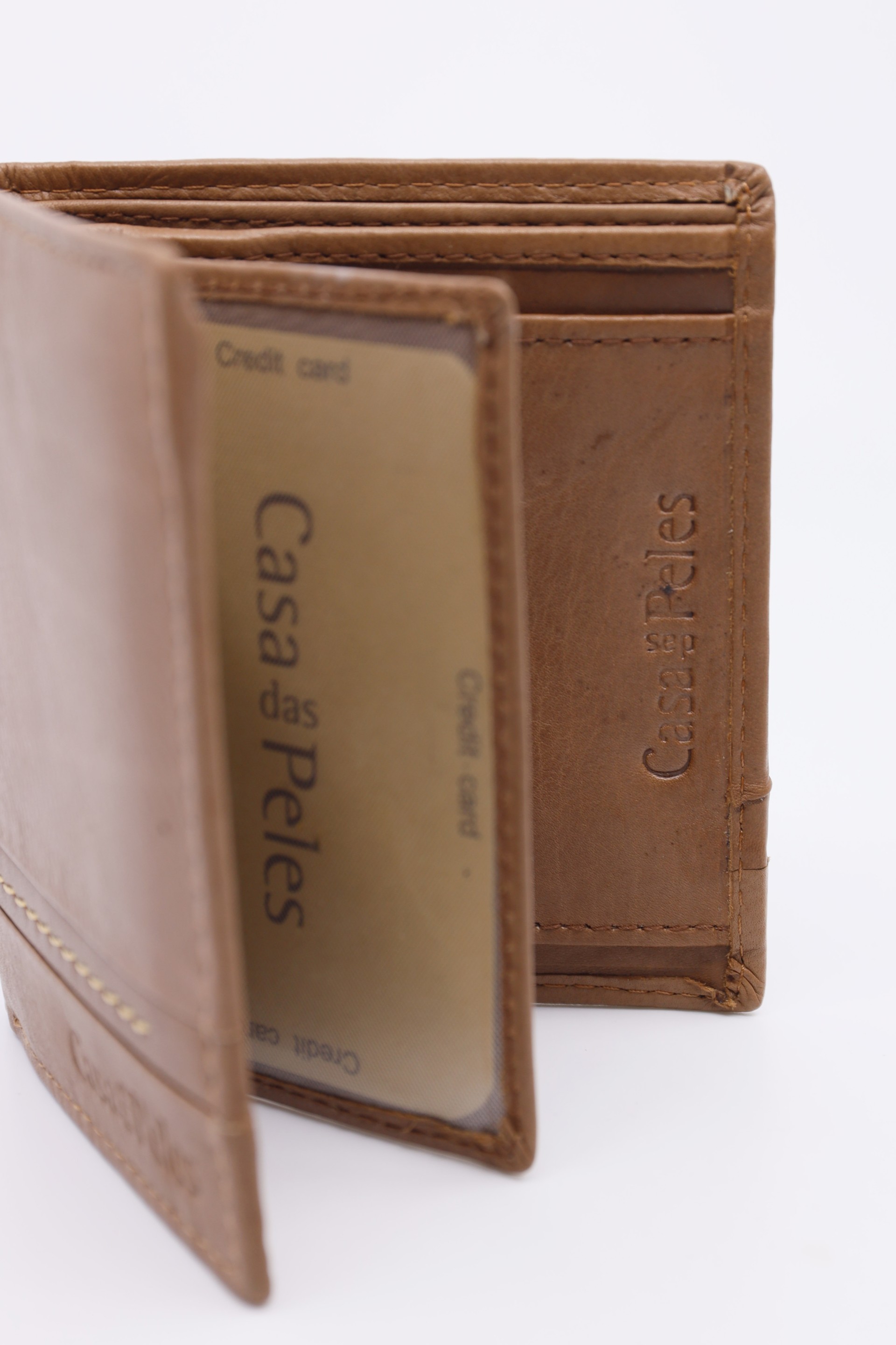 Carteira em pele