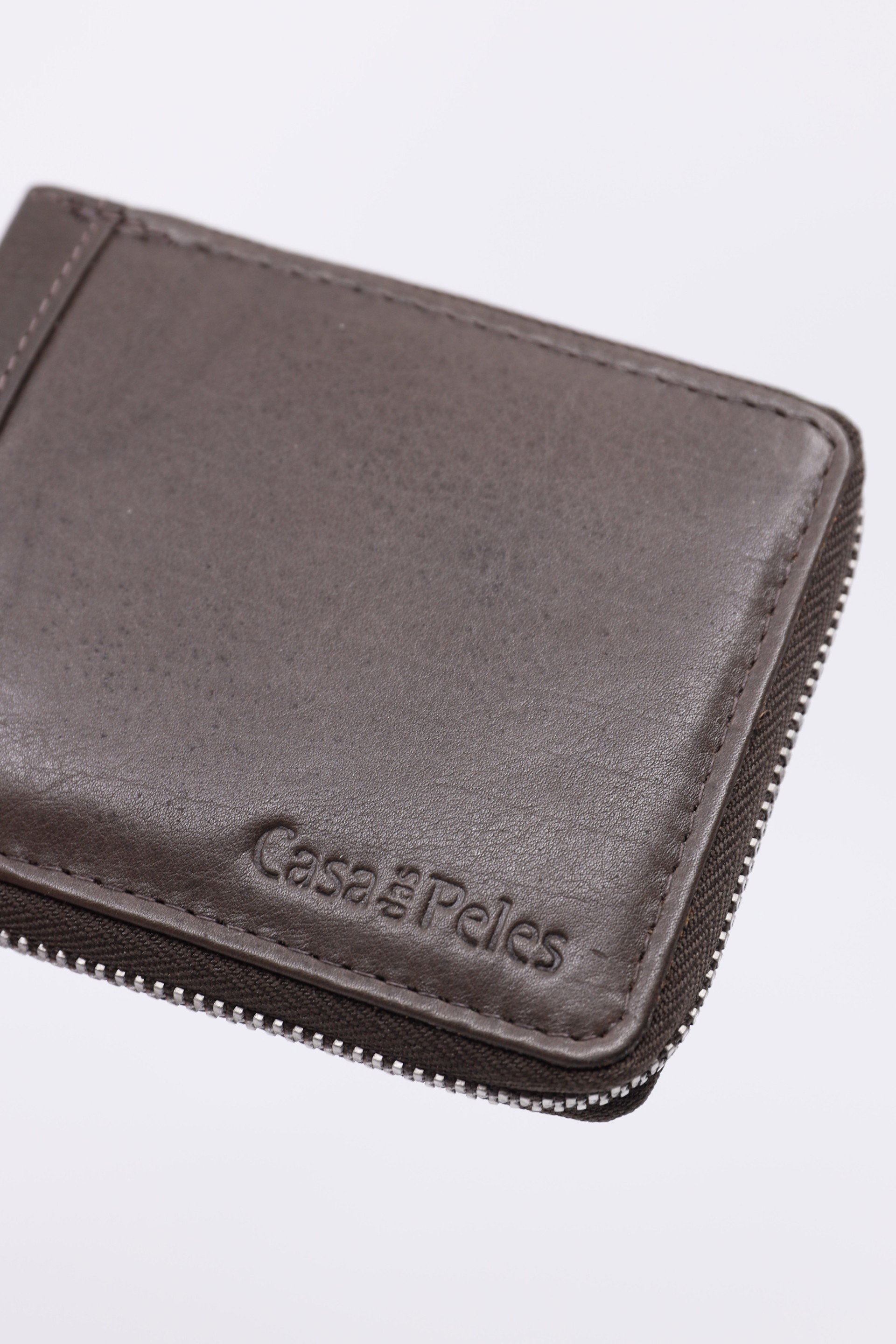 Carteira em pele c/ fecho