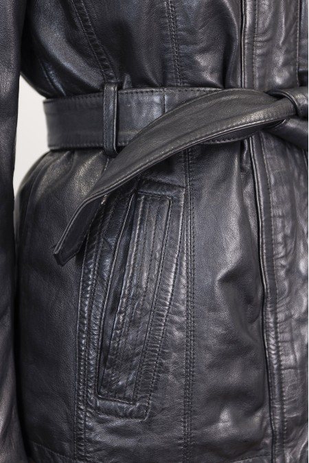 Casaco em pele Anabela