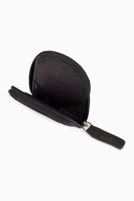 Porta-moedas em pele