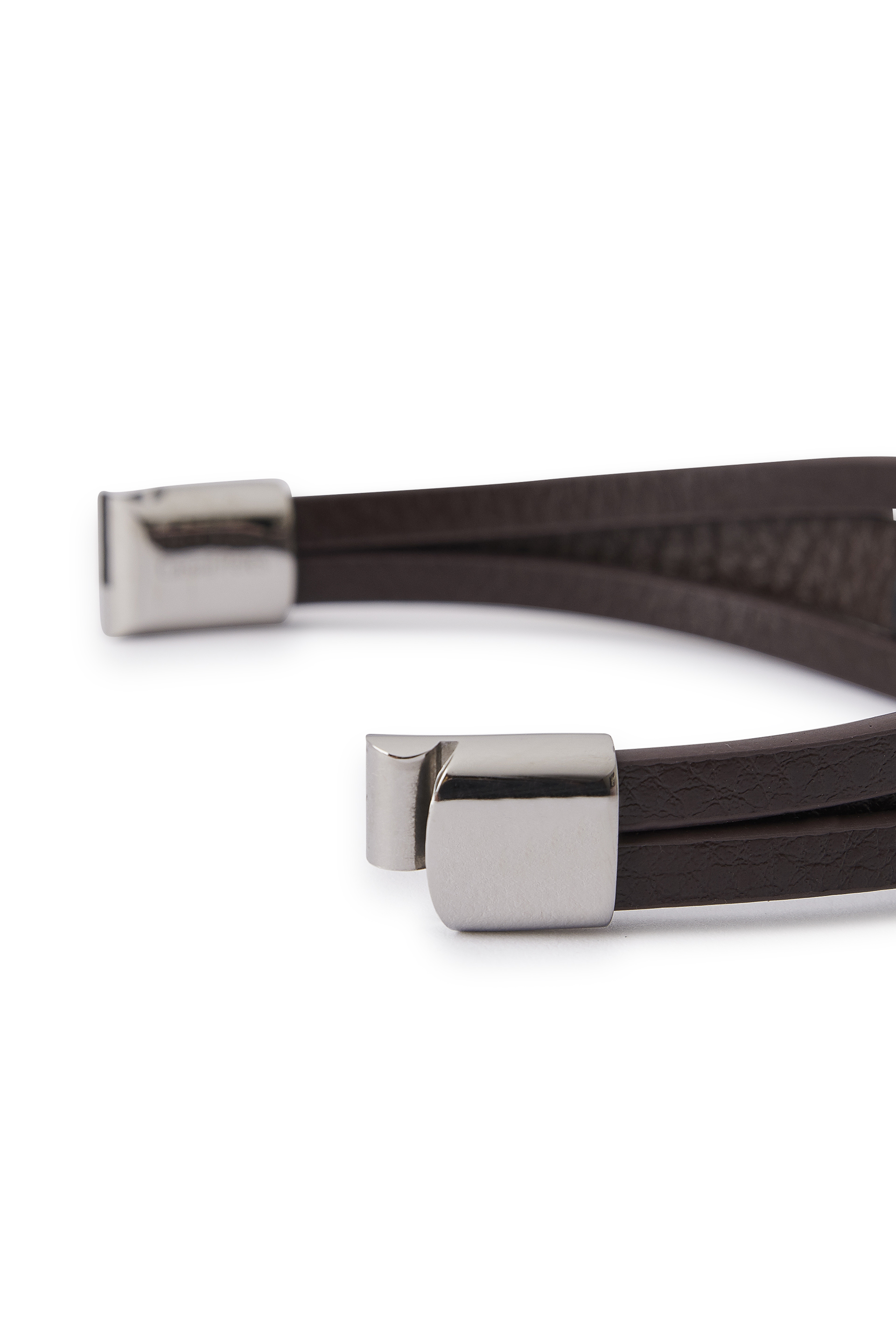 Pulseira em pele 009