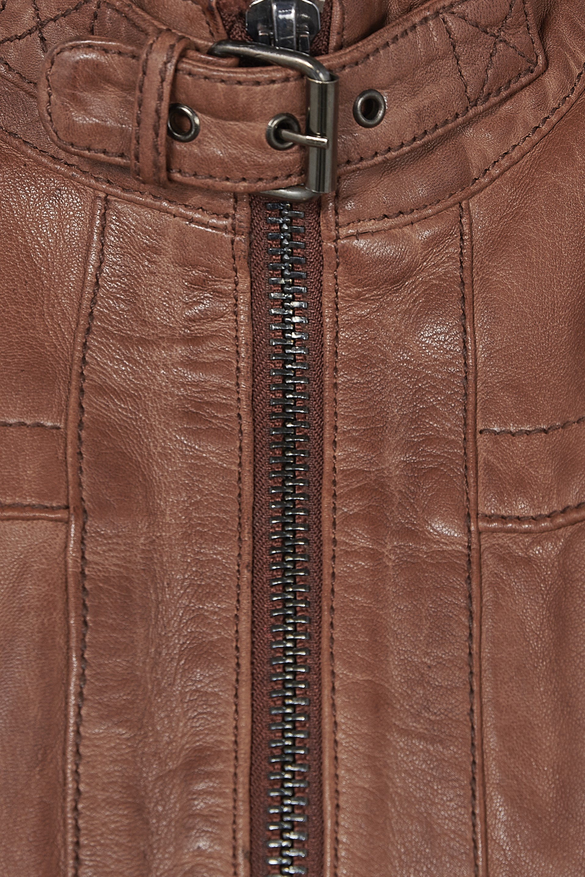 Blusão em pele Soledade