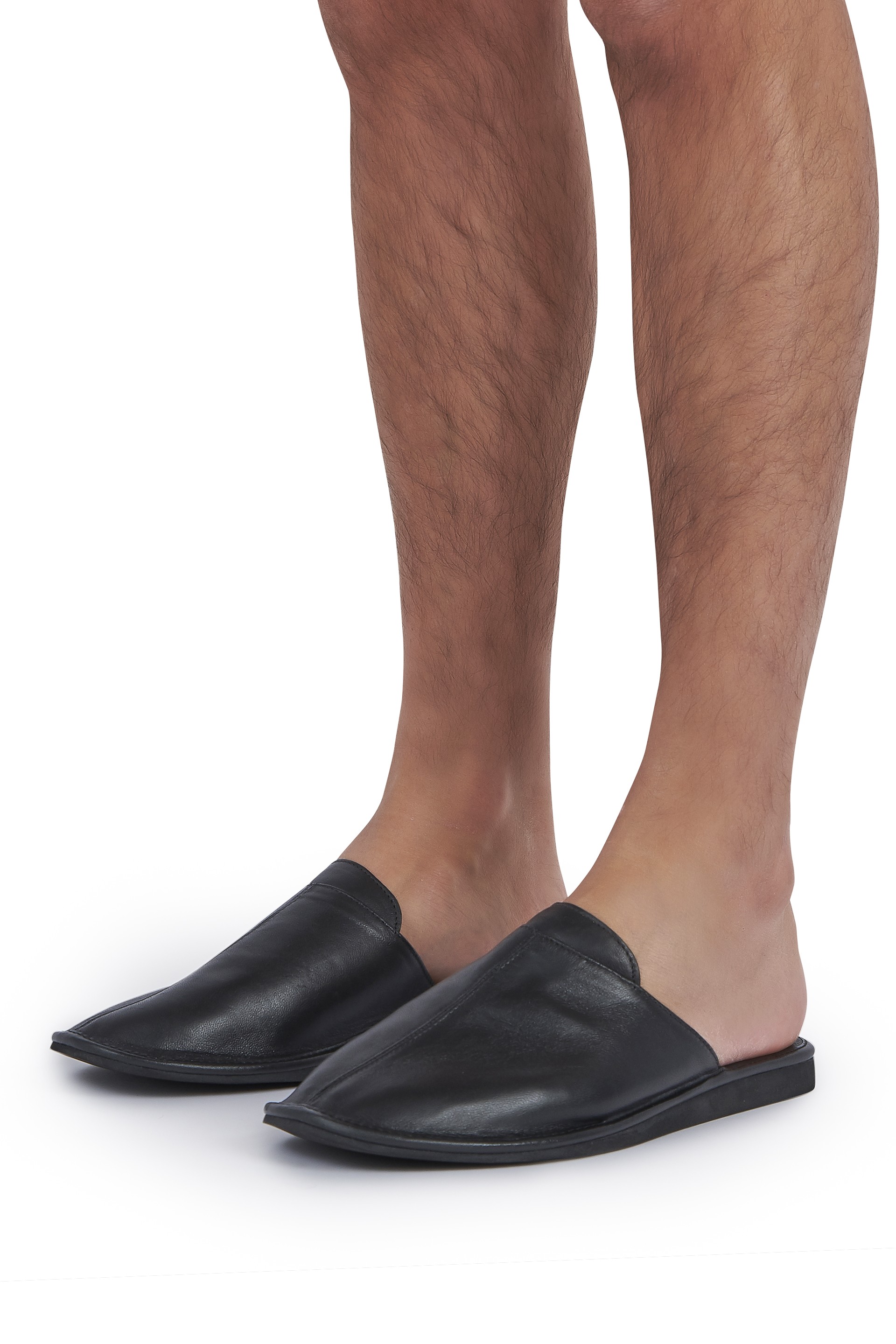 Chinelo em pele 2020