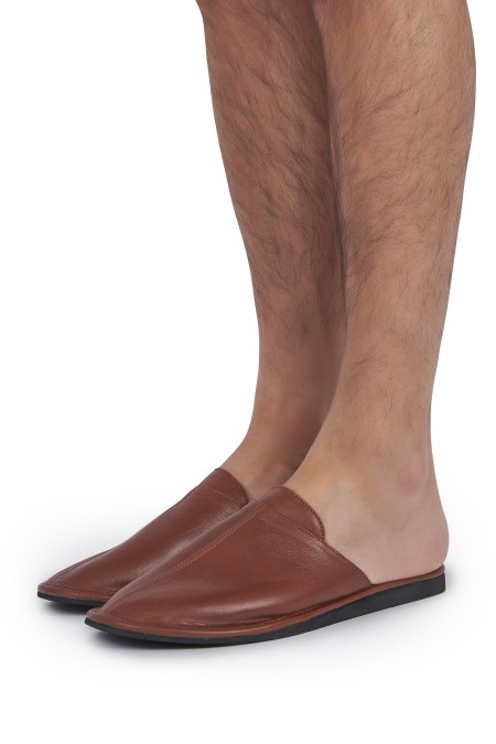 Chinelo em pele 2020