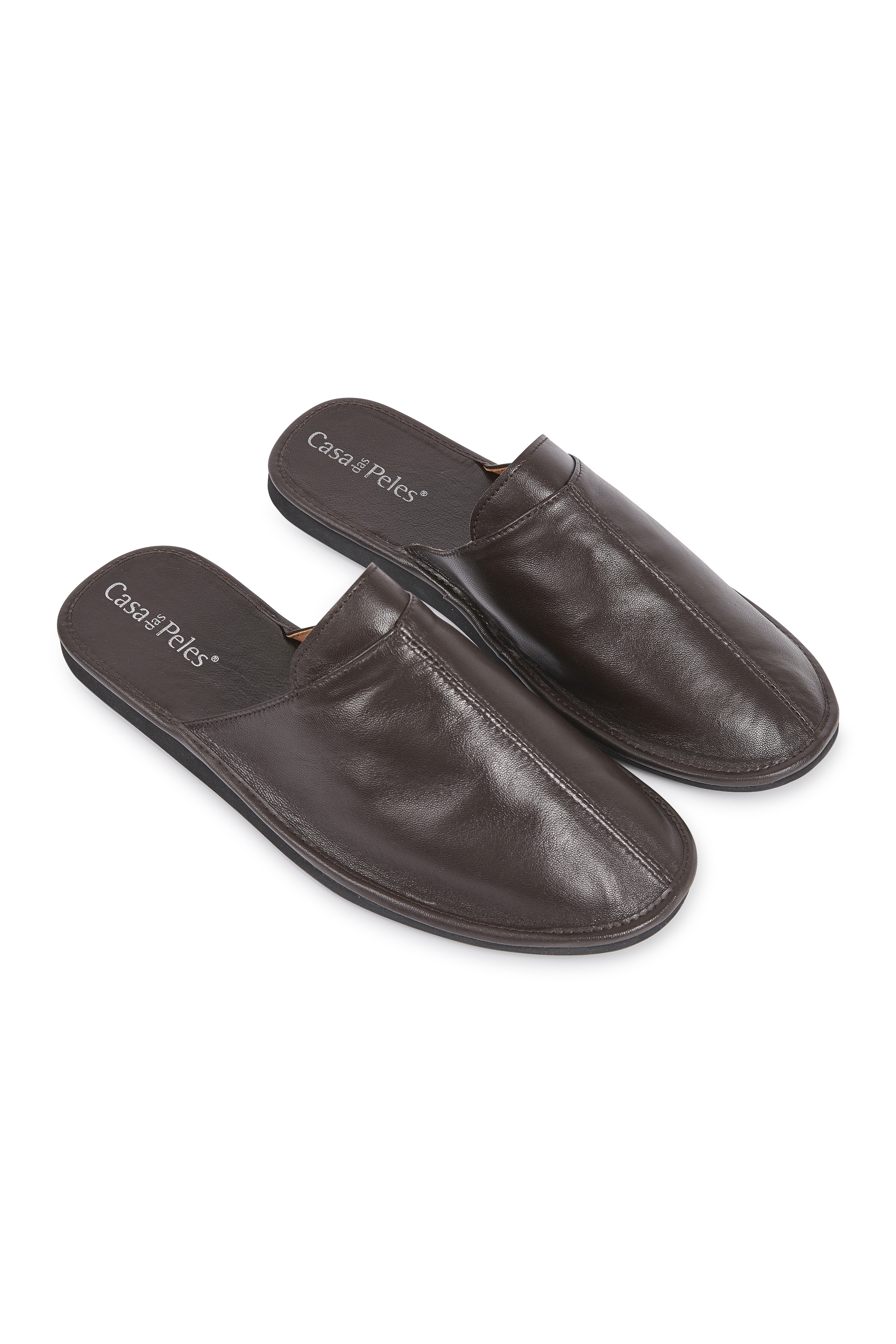 Chinelo em pele 2020