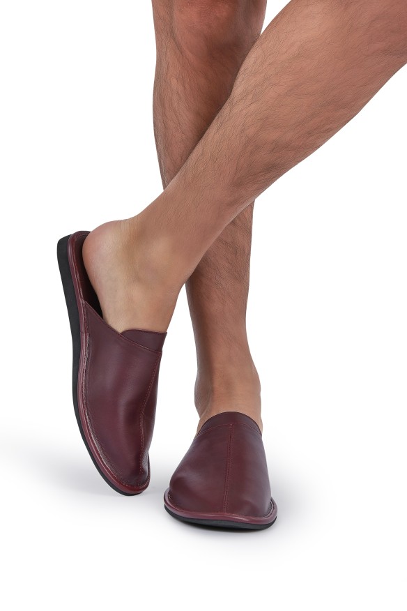 Chinelo em pele 2020