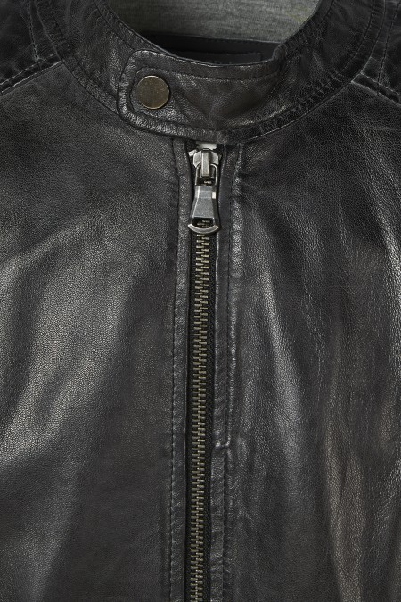 Bluso em pele Saymon