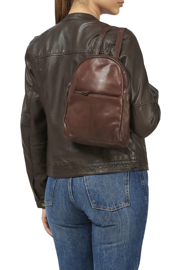 Mochila em pele