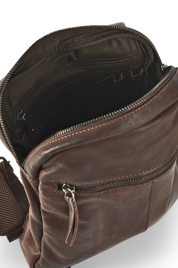 Mochila em pele