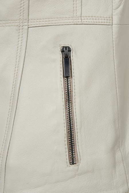 Casaco em pele Mirella