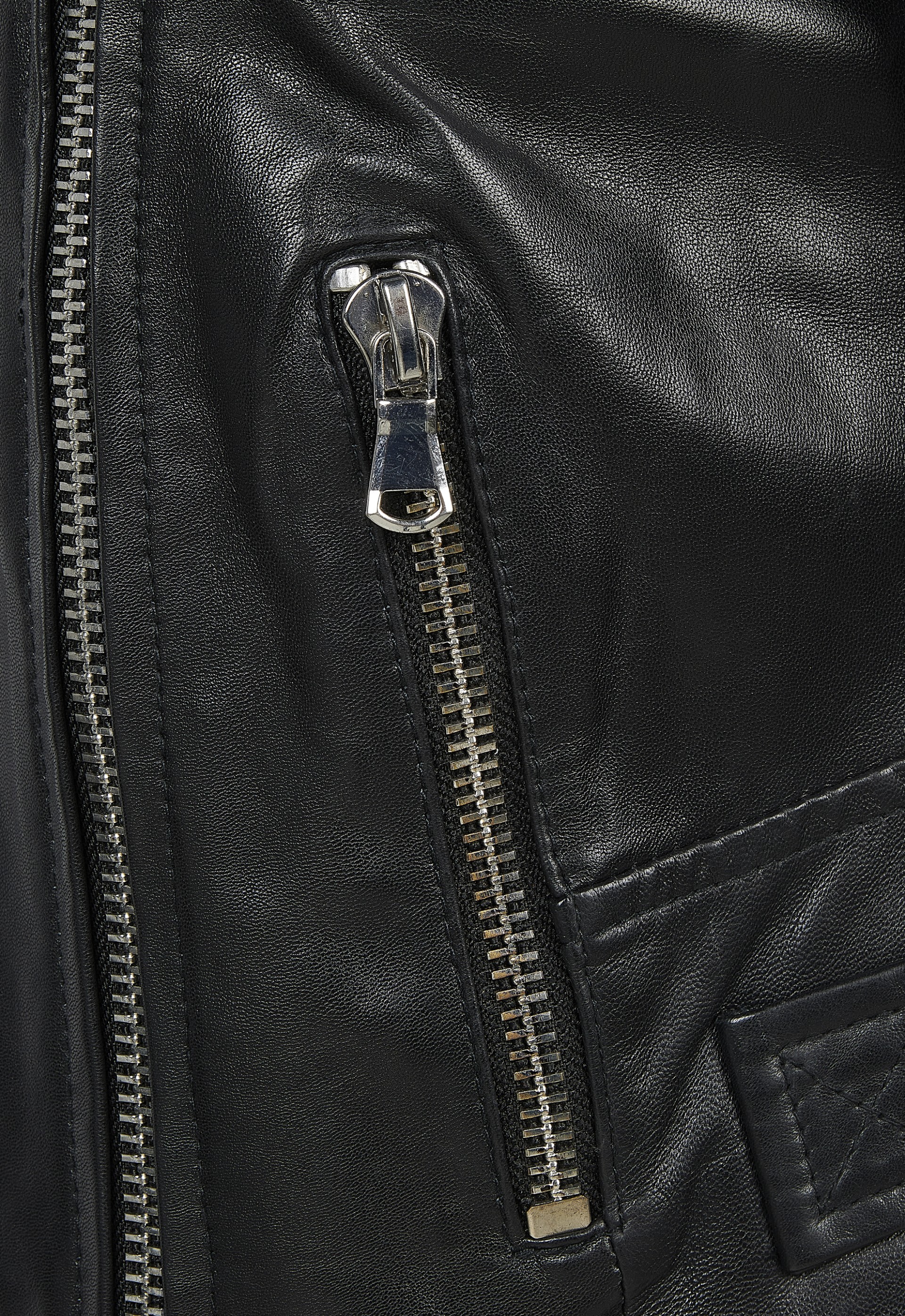 Blusão em pele Clara