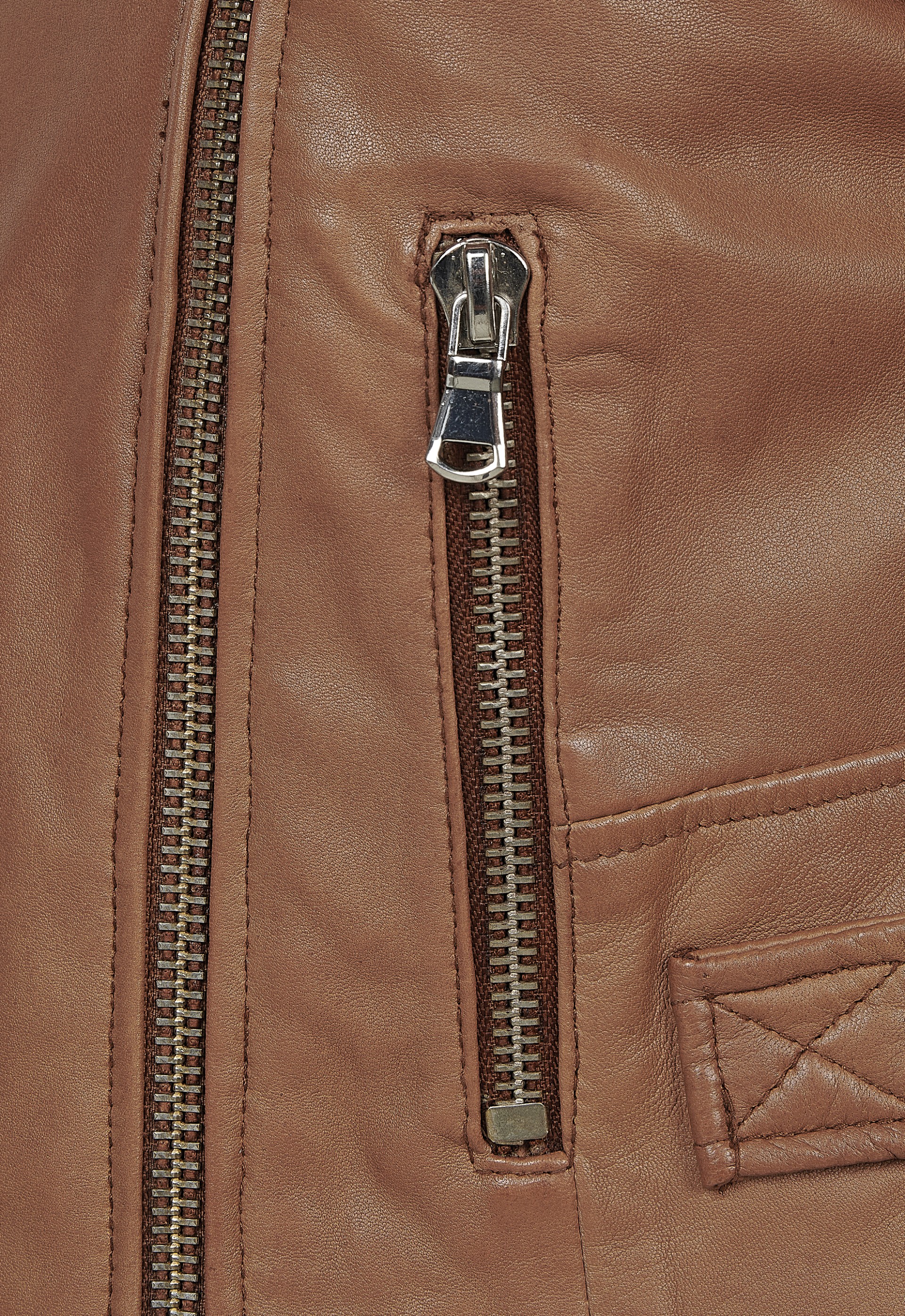 Blusão em pele Clara