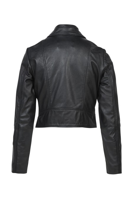 Biker em pele Fernanda Biker em pele Fernanda
