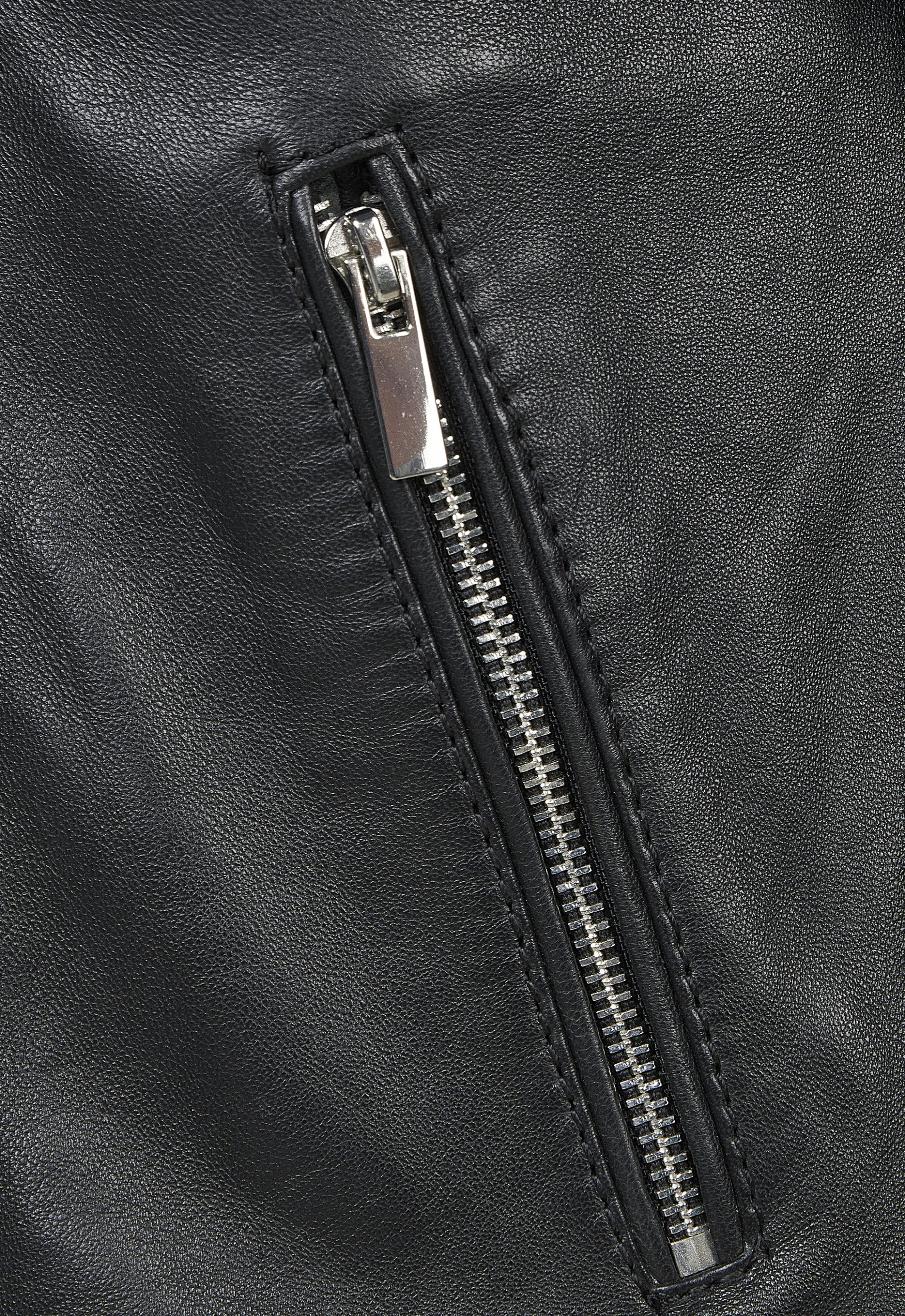 Blusão em pele Rosana