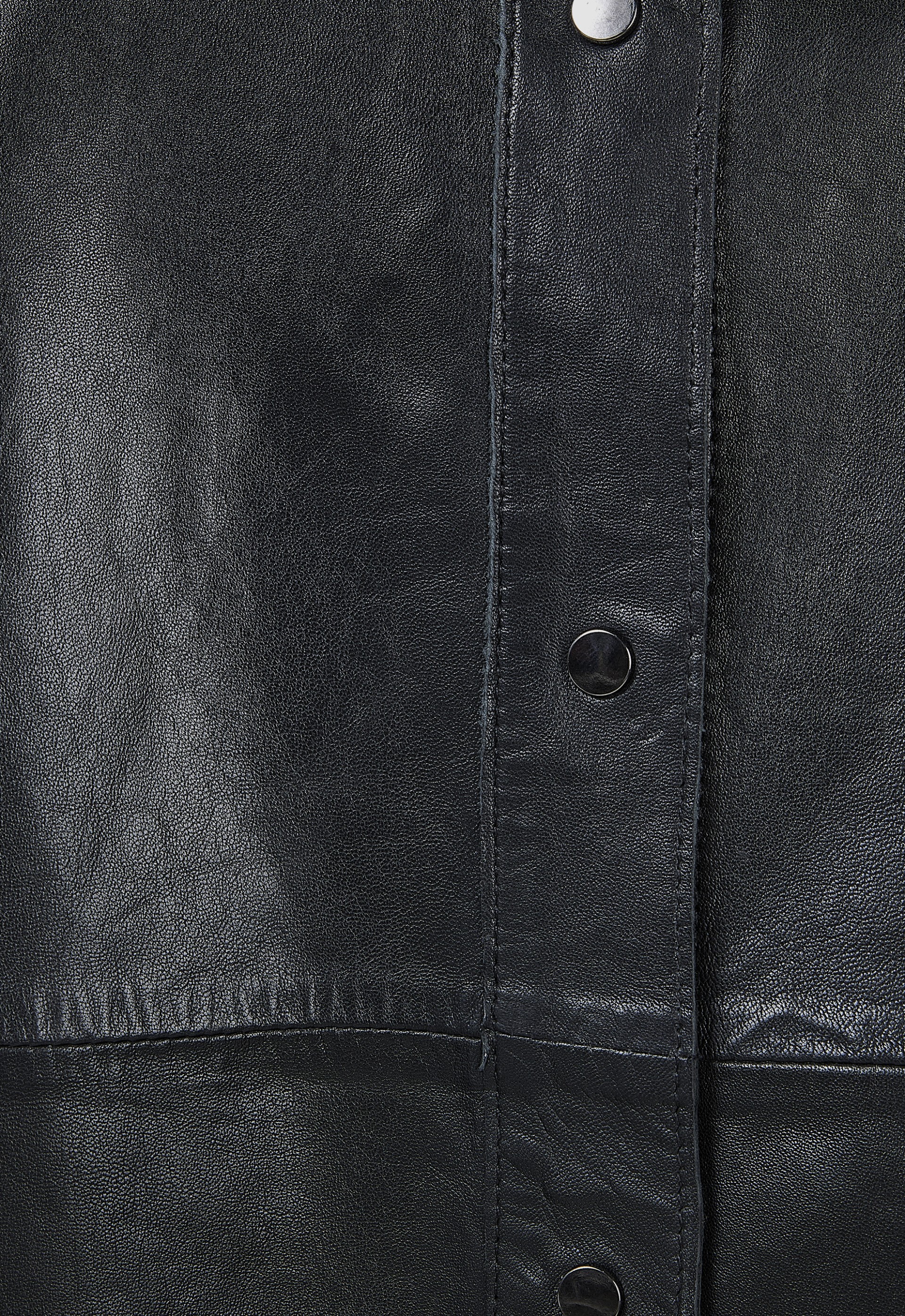 Camisa em pele Brigite