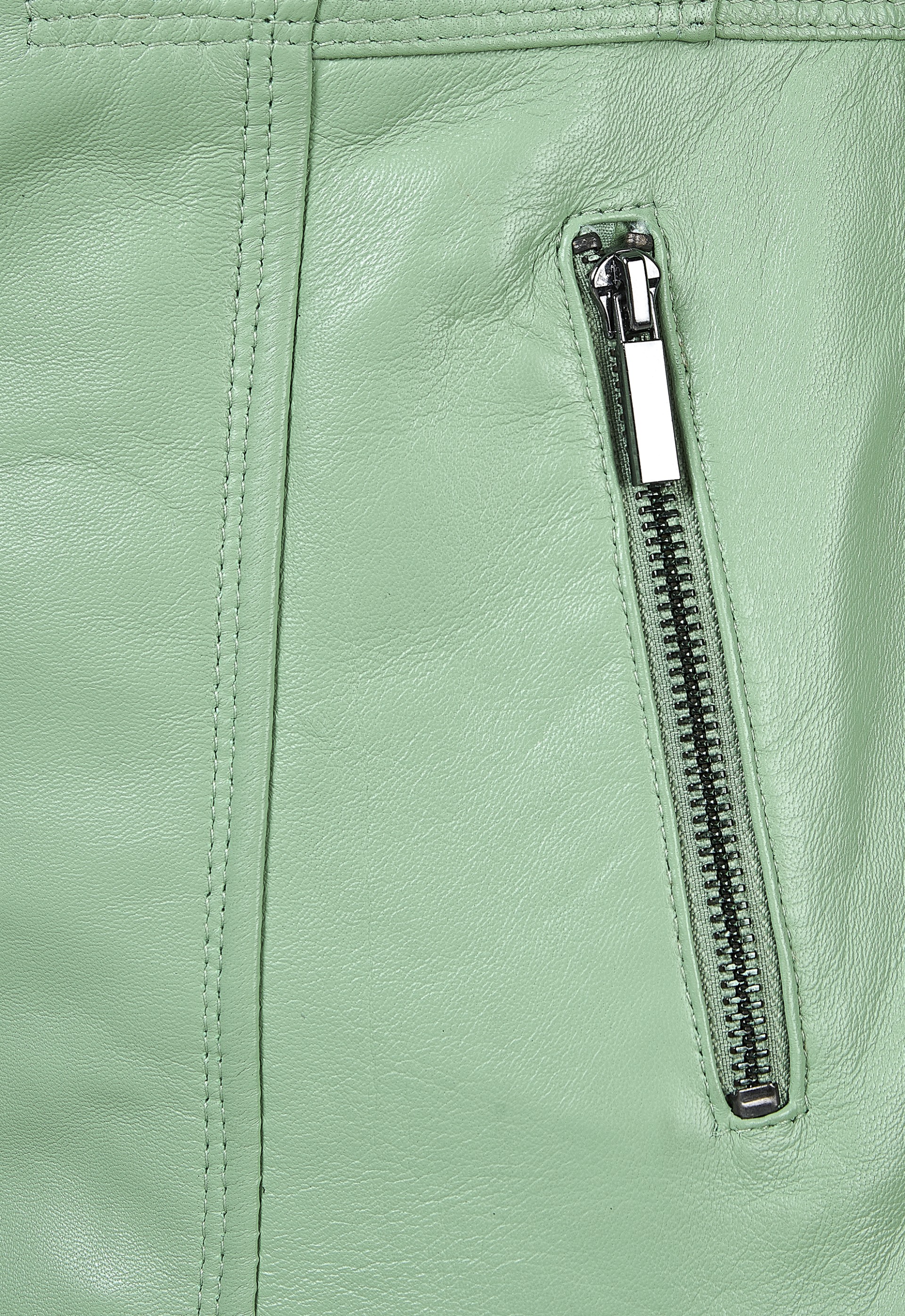 Casaco em pele Mirella