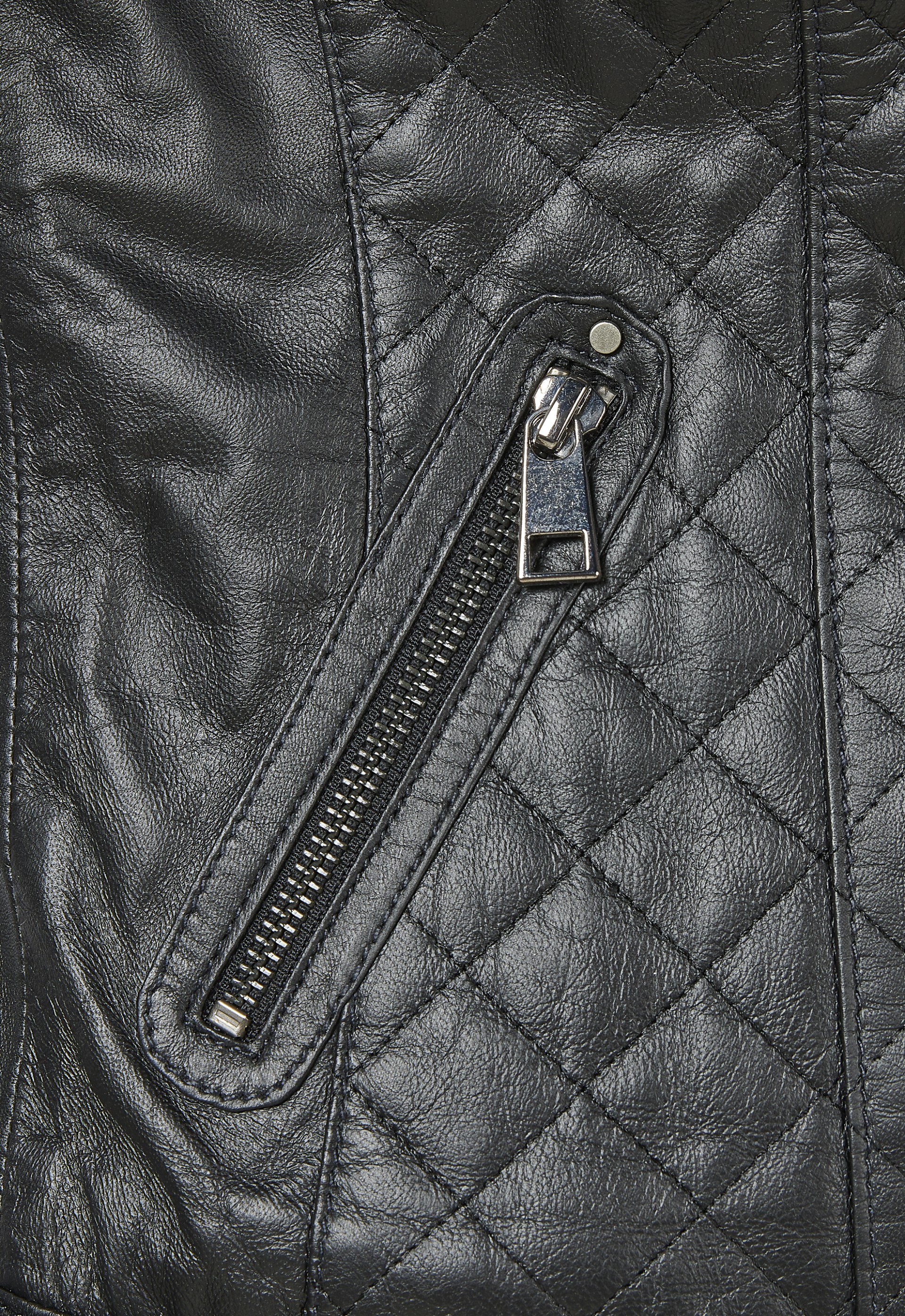 Blusão em pele Mayla