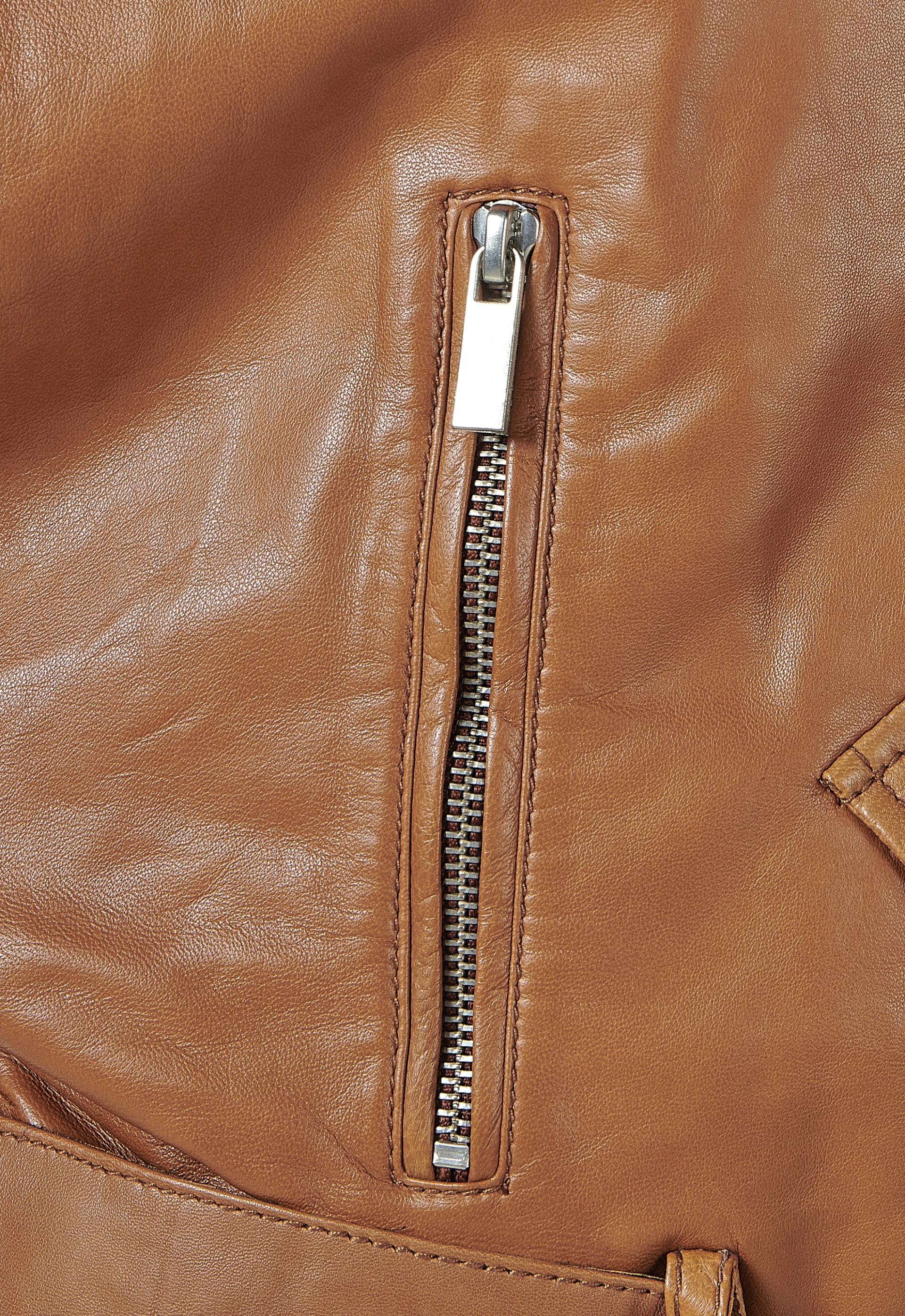 Blusão em pele Beatriz