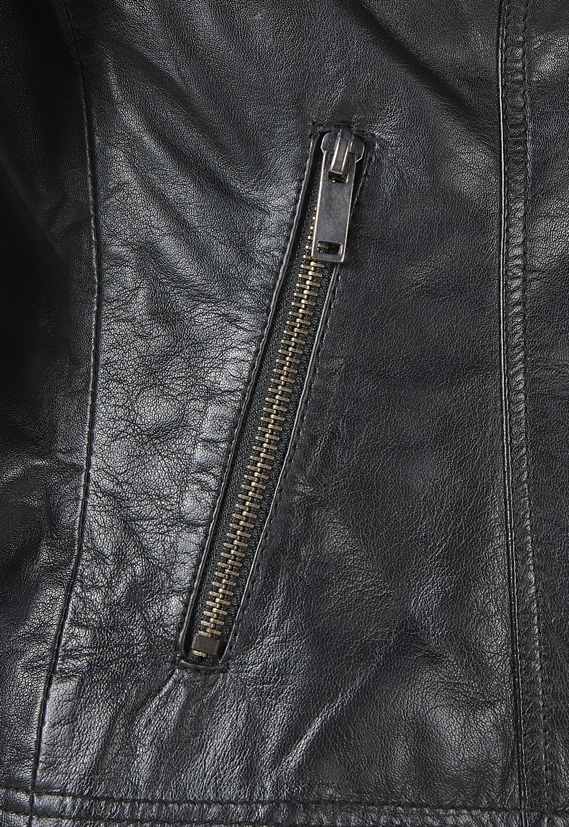 Blusão em pele Conceição