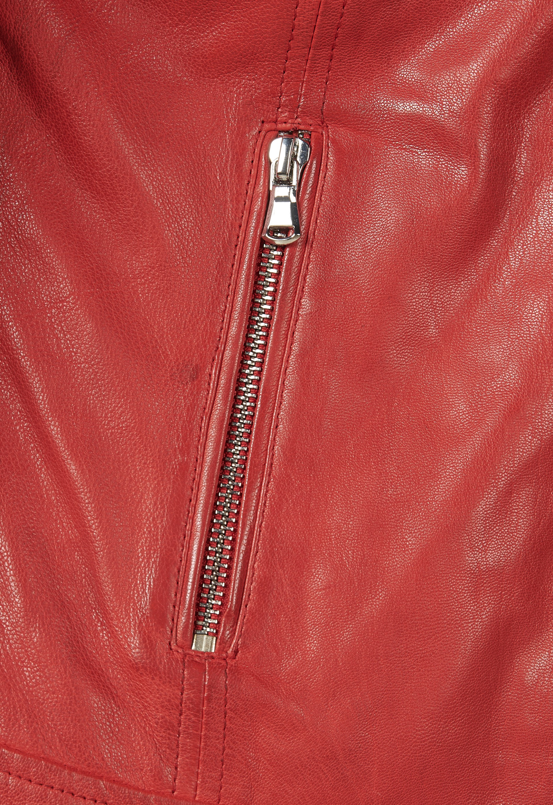 Blusão em pele Carolina