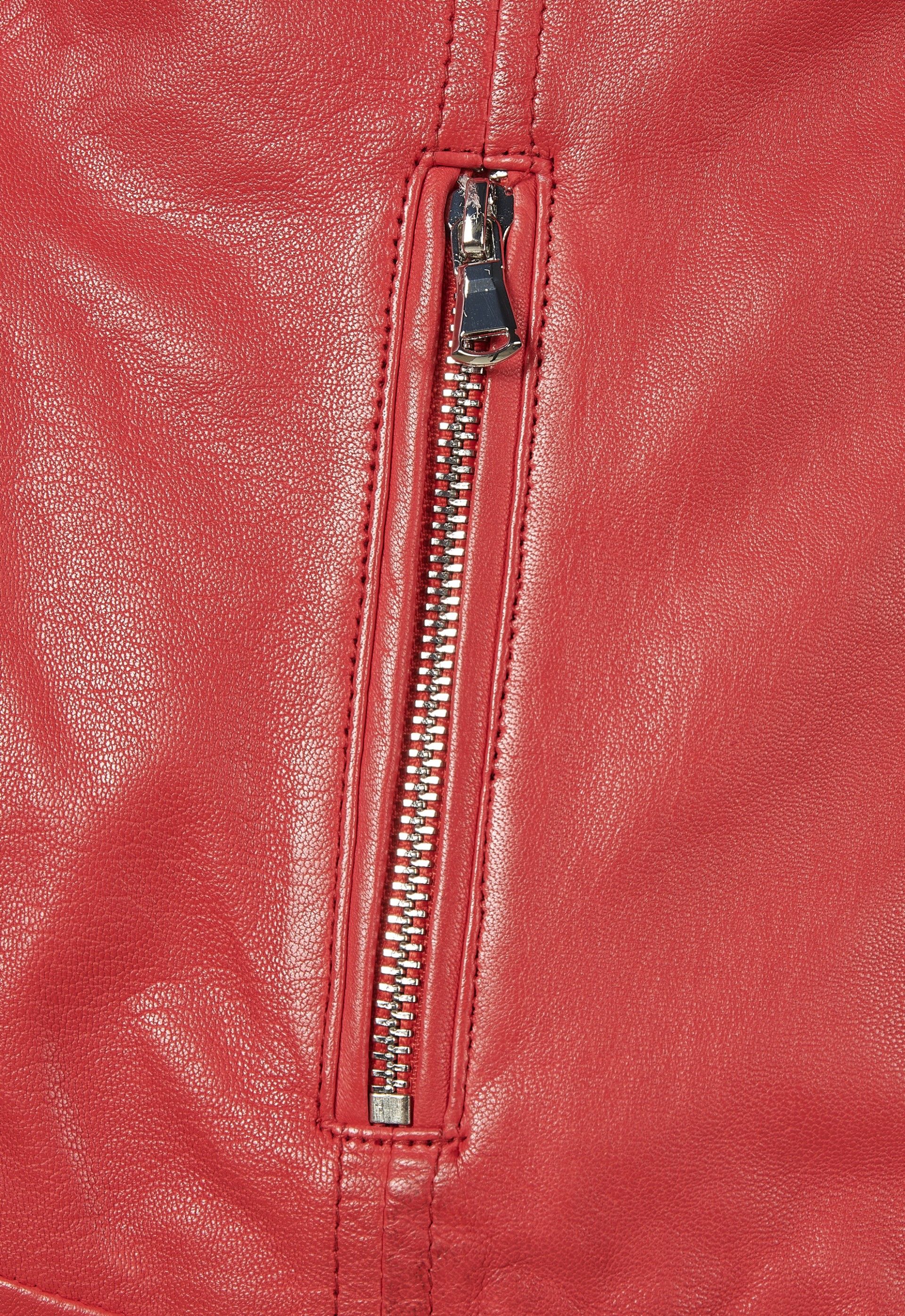 Blusão em pele Carolina