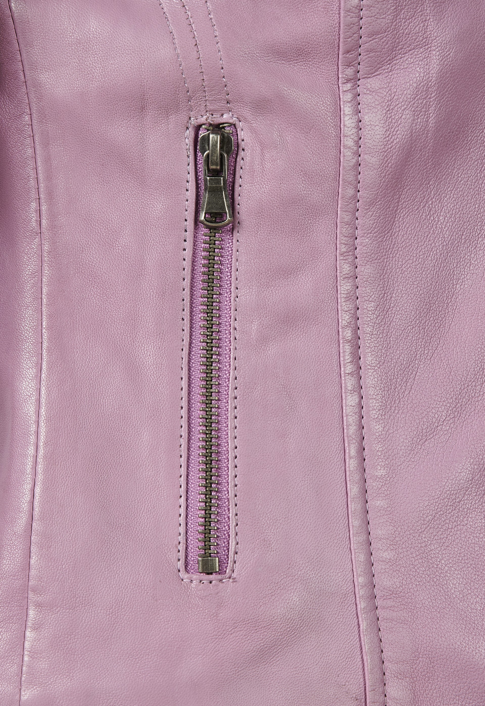 Blusão em pele Marisa