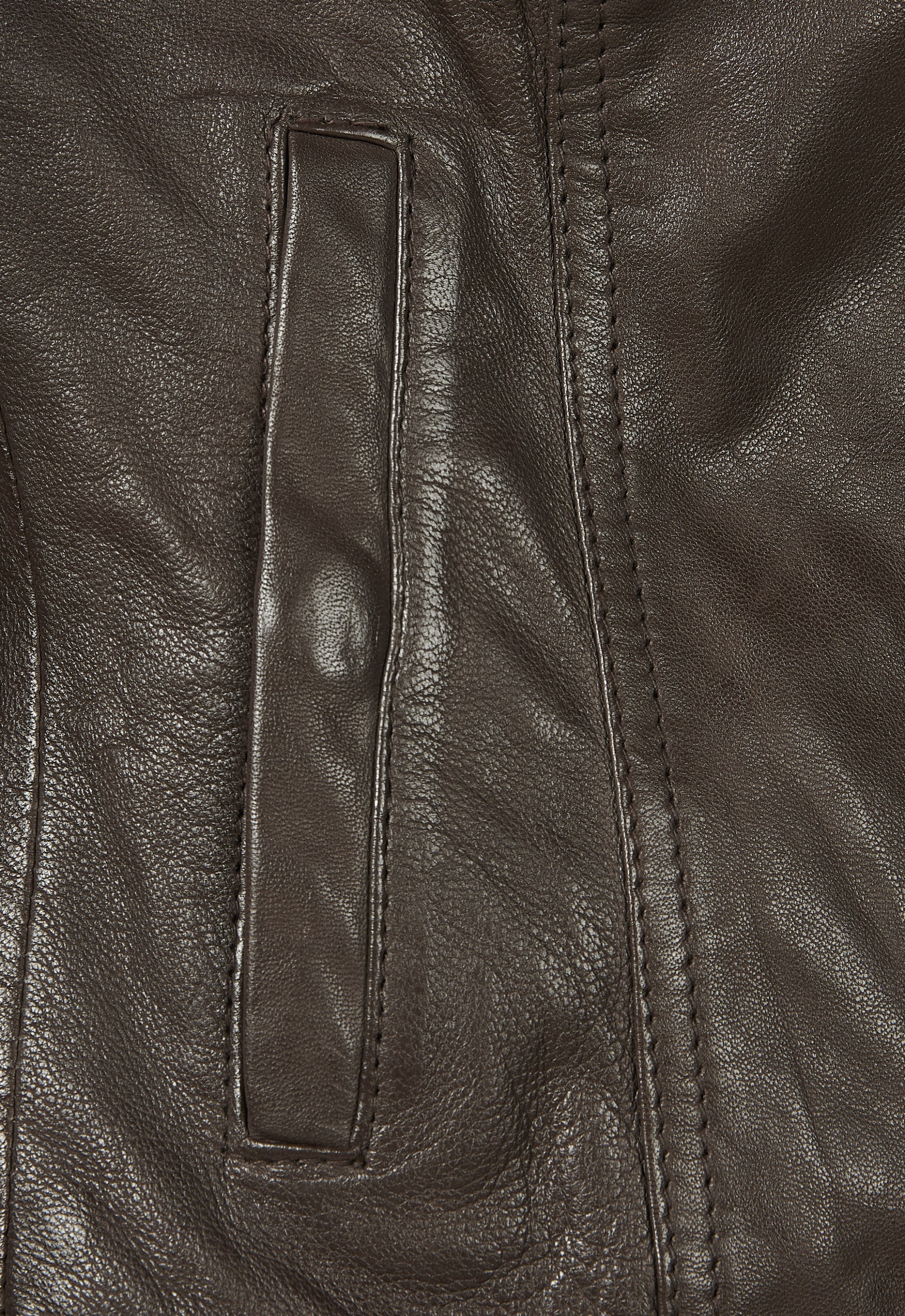 Blusão em pele Aurora