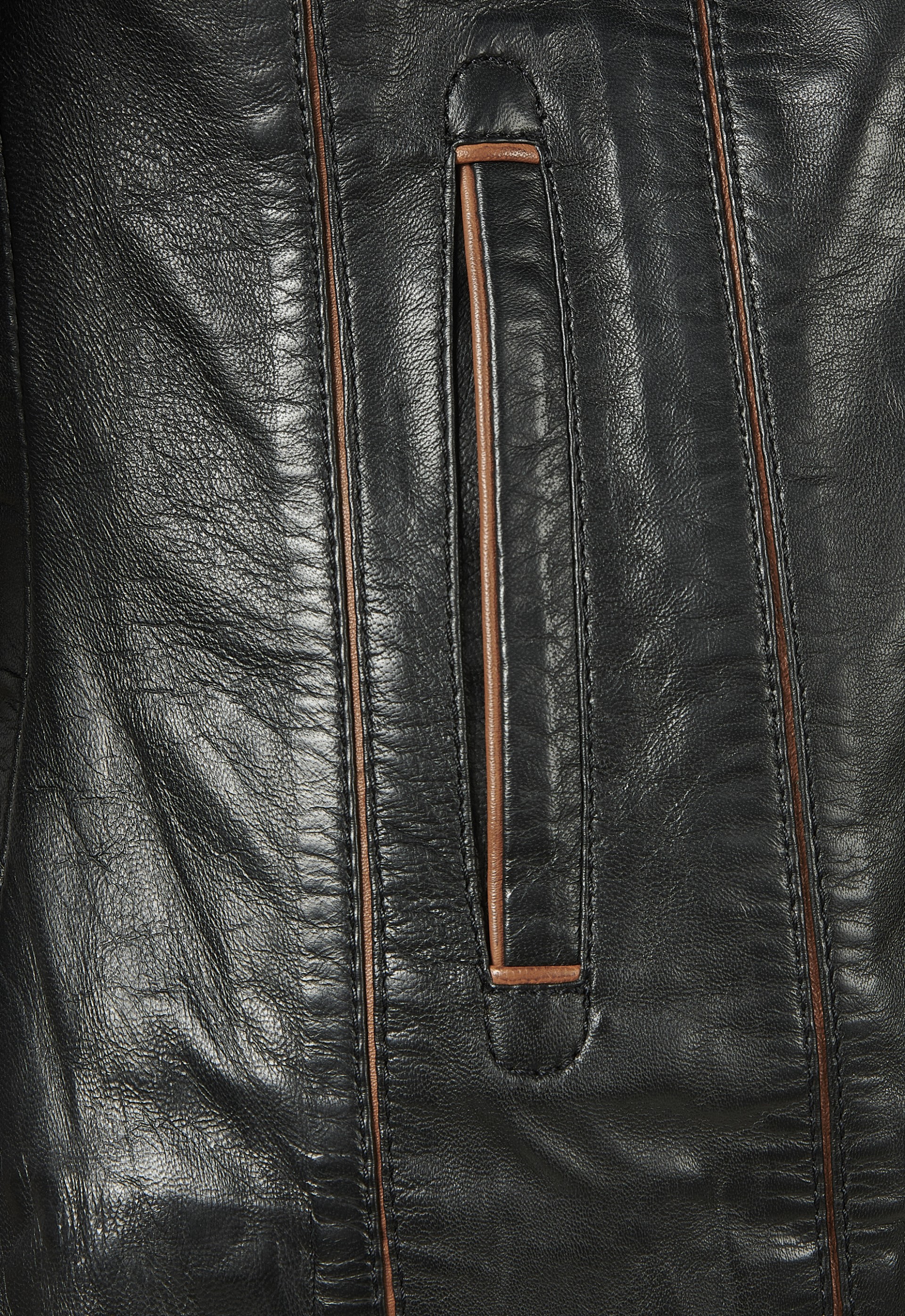 Casaco em pele Lúcia