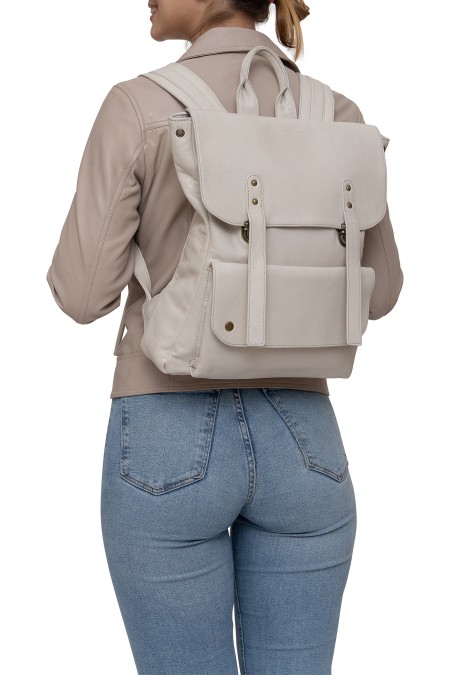 Mochila em pele 0SE039