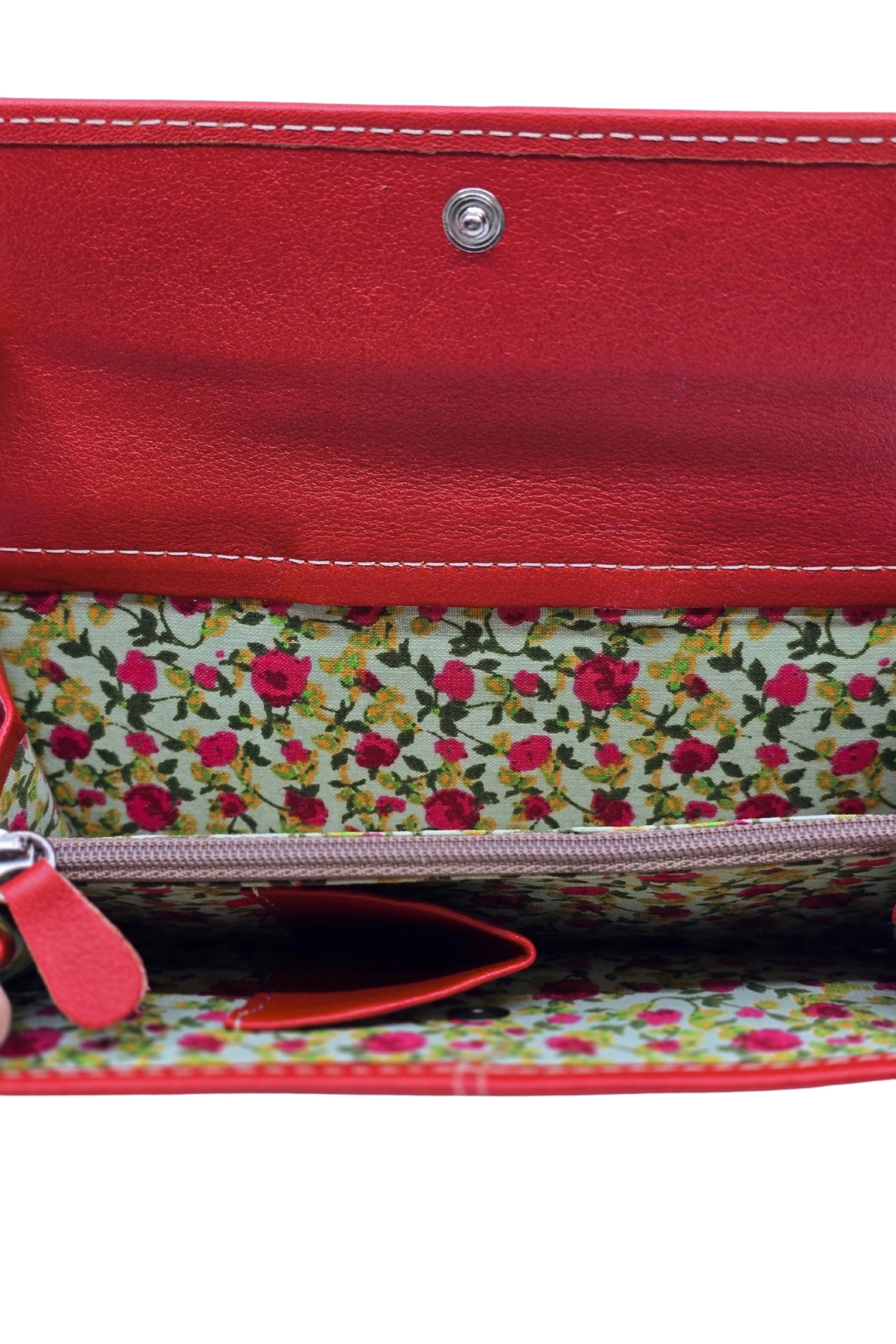 Carteira em pele Lirio