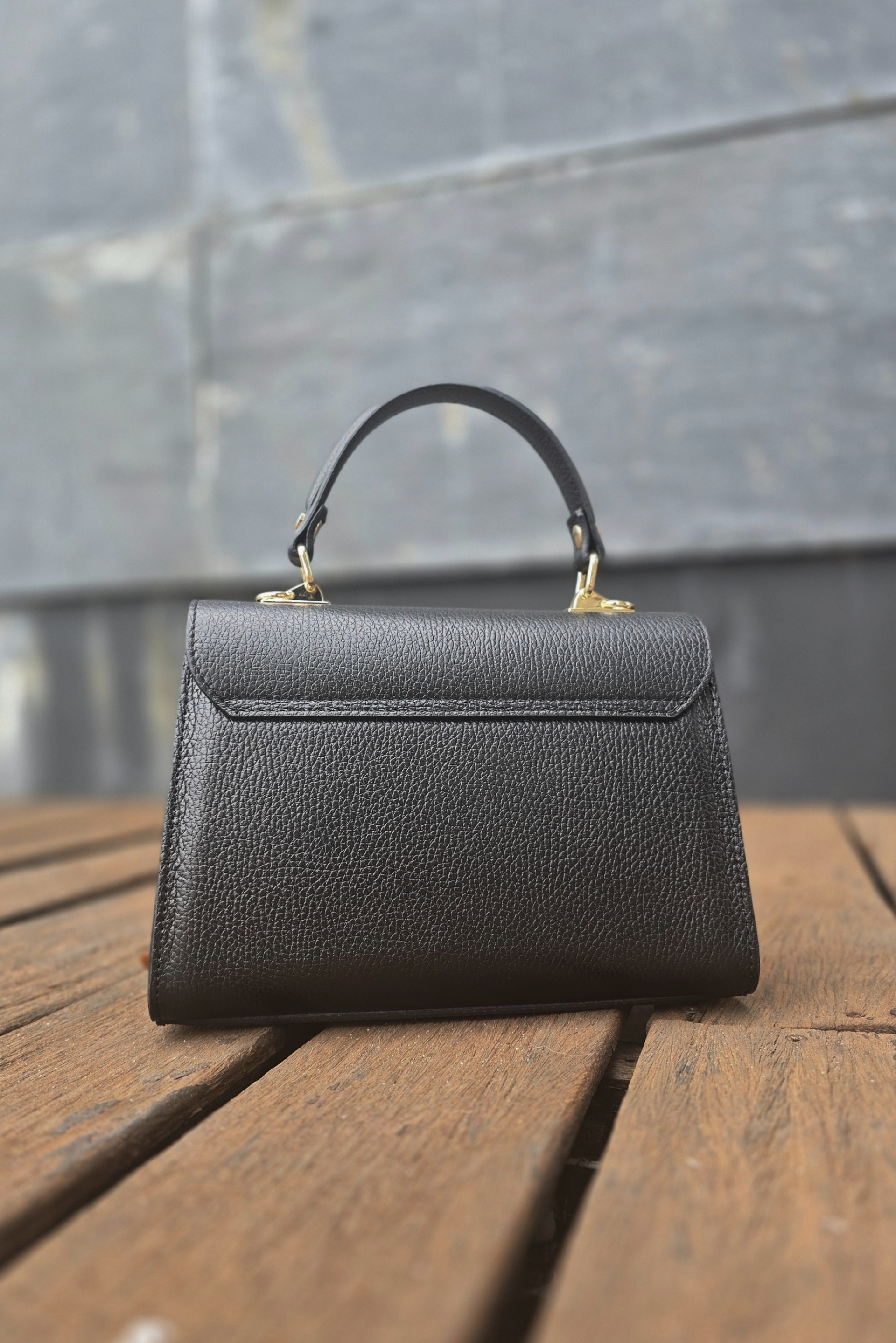 Mala em pele Georgina