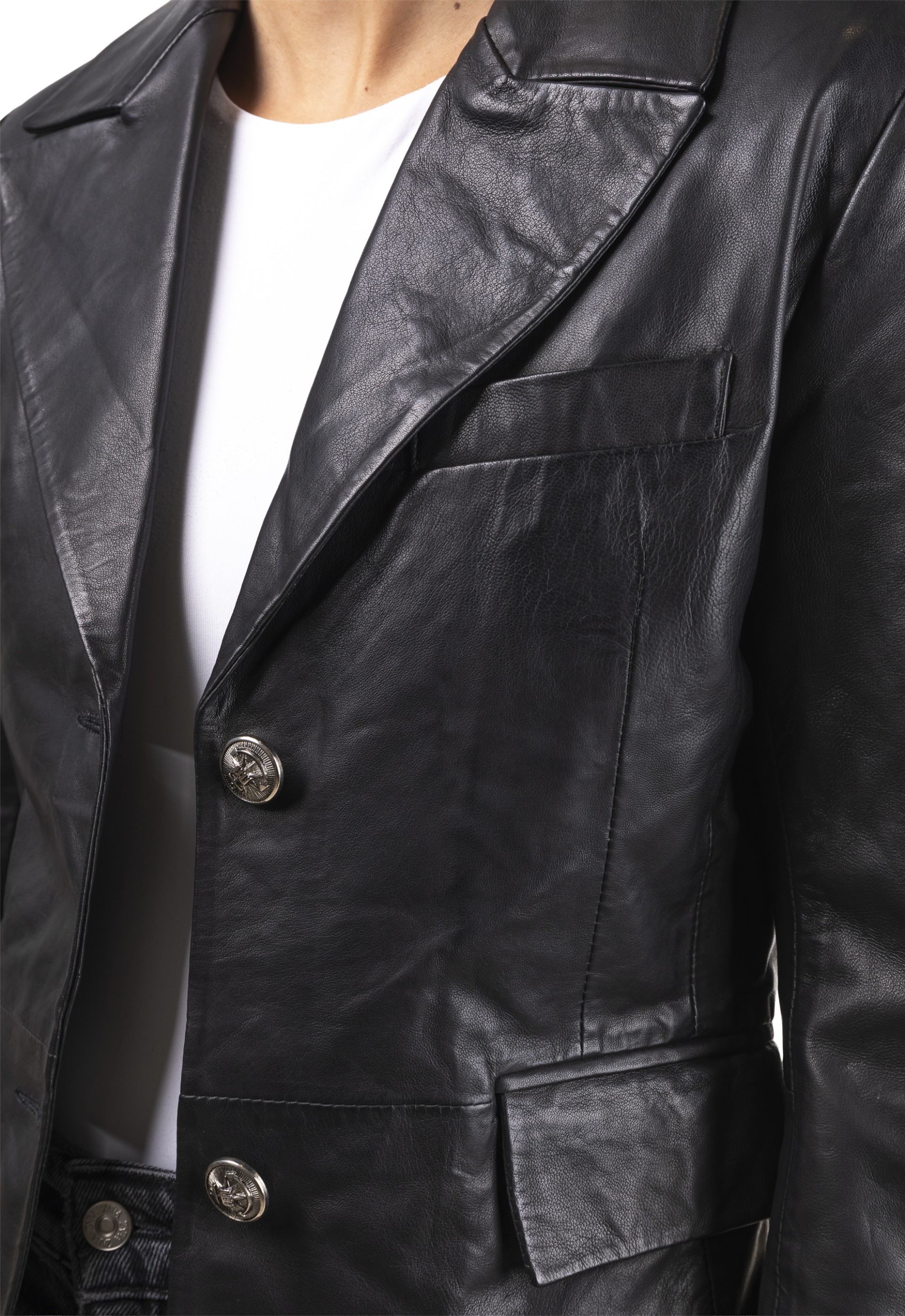 Blazer em pele Jasmim